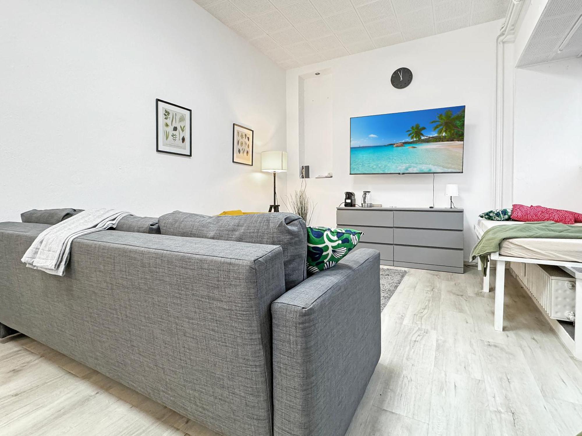 2 Zimmer Apartment Fuer 6 P, 15 Min Zum Flughafen Esslingen am Neckar Екстер'єр фото