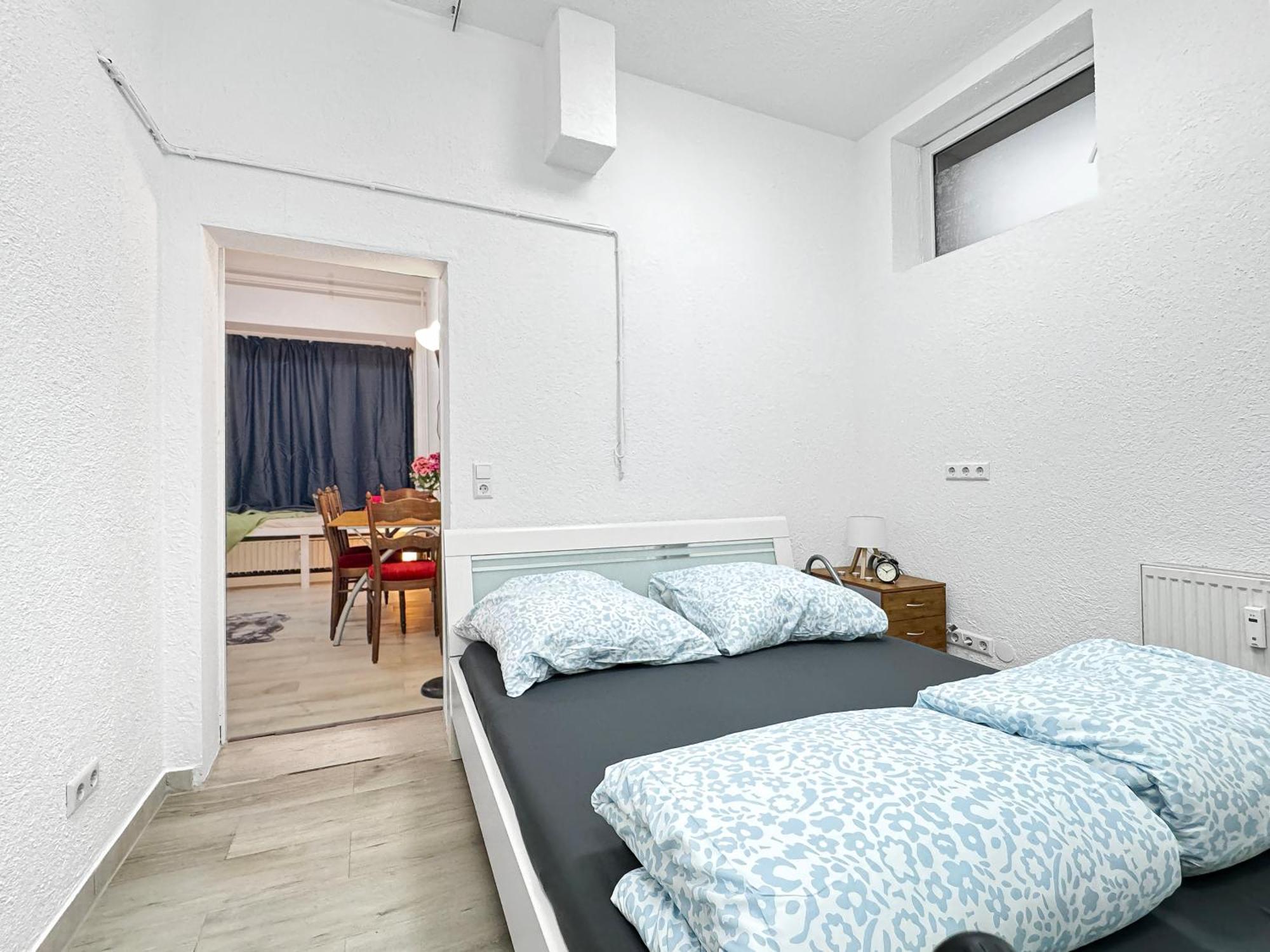 2 Zimmer Apartment Fuer 6 P, 15 Min Zum Flughafen Esslingen am Neckar Екстер'єр фото